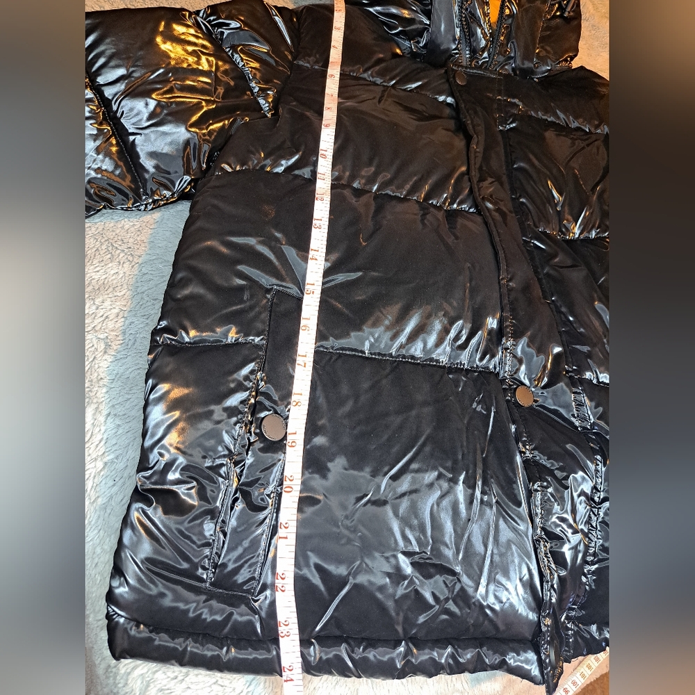 BCBG Paris Black Puffer Jacket Glossy Oversized - Picture 10 of 11